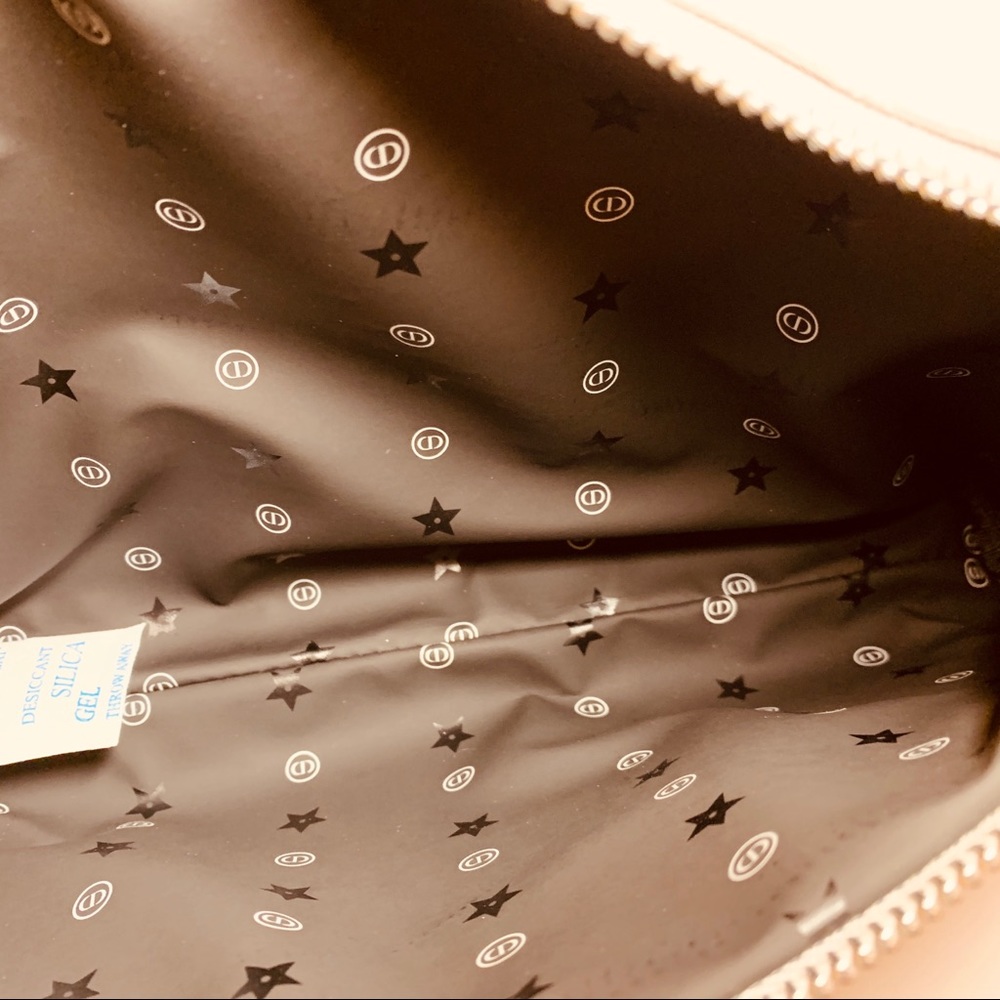 Dior grey pouch - Picture 3 of 5